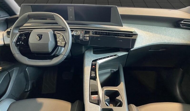 
								Peugeot 3008 Hybrid 145 e-DCS6 Allure full									